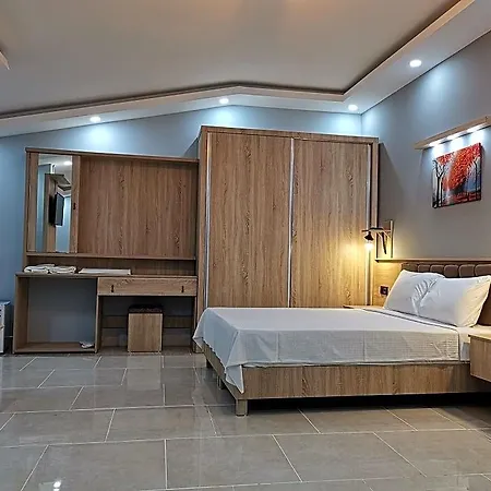 Hotel Beyond 2*