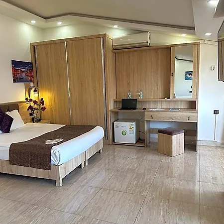Beyond Hotel 2*